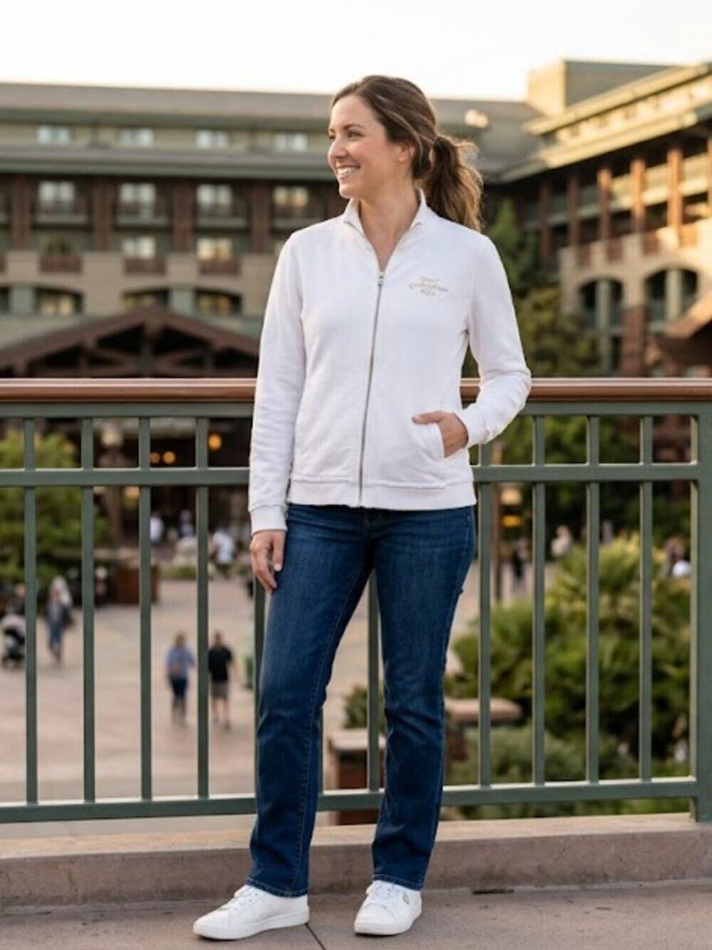 Disney Parks Grand Californian Resort White Full Zip Jacket Embroidered Logo M